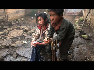 Wang Bing. Three sisters, film, 2012
