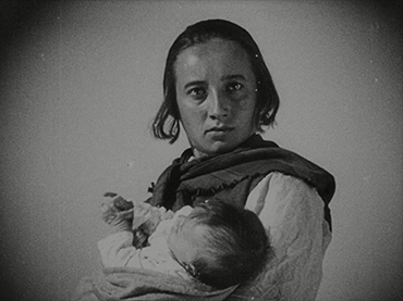 Grigori Kozintsev y Leonid Trauberg. La nueva Babilonia.Película, 1929