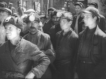 Joris Ivens. Pesni o geroiakh [Canción de héroes]. Película, 1931. Fuente Colección EYE Filmmuseum
