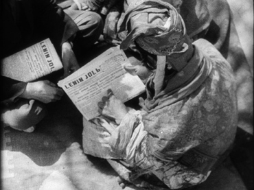 Dziga Vertov. La nana [Kolibel'naja]. Película, 1937.  Cortesía del Austrian Film Museum \ De la Colección especial Dziga Vertov