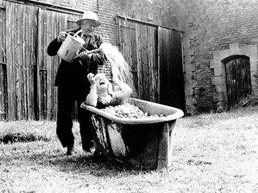 Drahomíra Vihanová. Zabitá needle (Squandered Sunday). Película, 1984