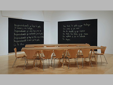 Vista de la exposición Luis Camnitzer. Hospicio de utopías fallidas, 2018. Museo Reina Sofía