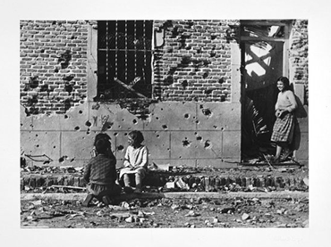 Robert Capa (André Ernö Friedmann). Madrid, noviembre-diciembre 1936. Gelatinobromuro de plata sobre papel, 1936