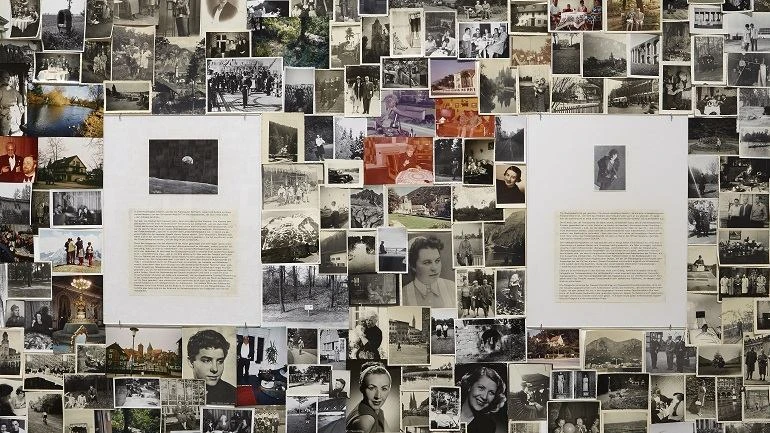 Andreas Seltzer y Dieter Hacker. Volksfoto: Foto kaputt. Instalación, Museum Bochum (Alemania). Recreada en Aún no. Sobre la reinvención del documental y la crítica de la modernidad, Museo Reina Sofía, 2015