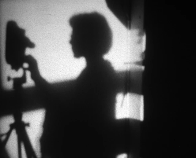 Ute Aurand. <em>Zu Hause</em> (En casa). Película, 1998