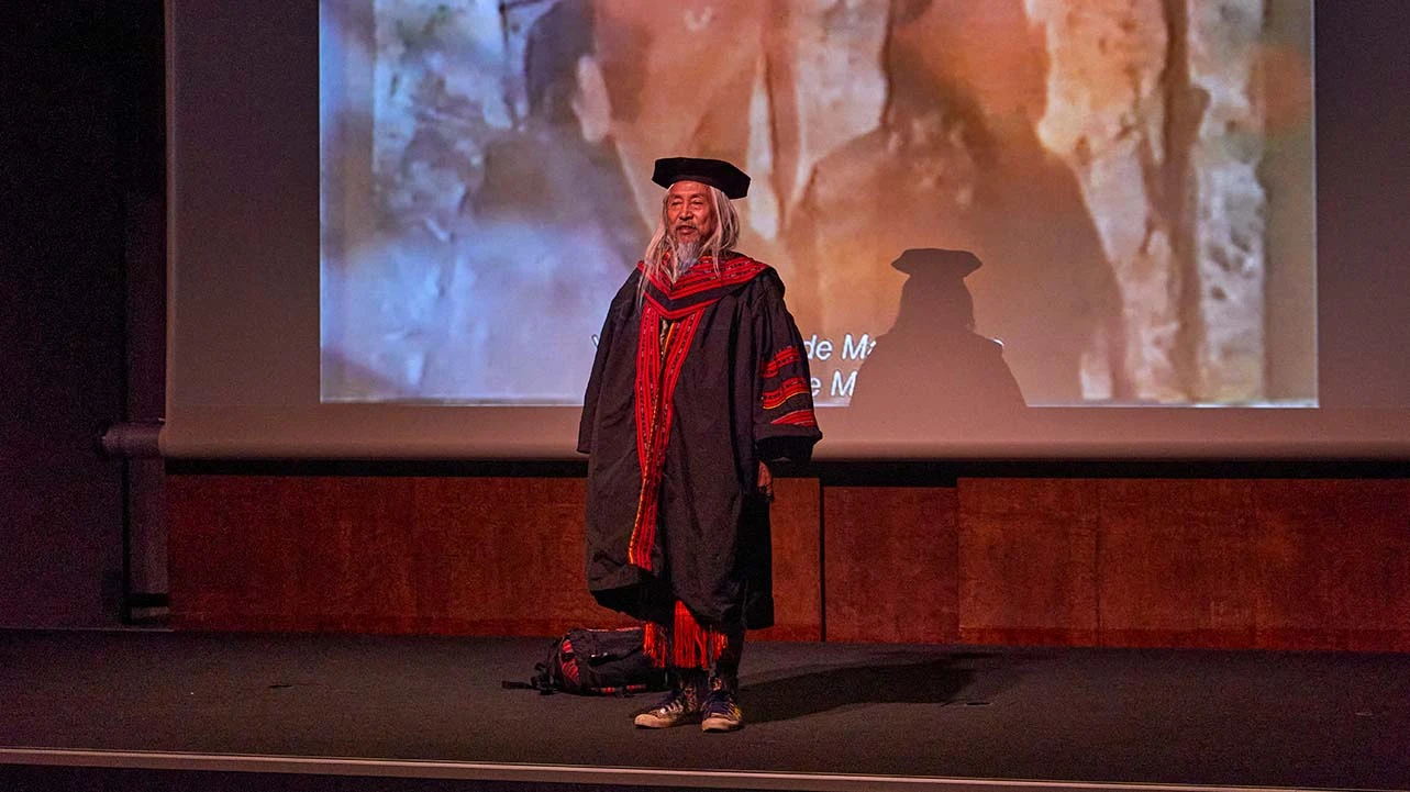 Kidlat Tahimik en Las películas de Kidlat Tahimik. Fábulas contra el desarrollismo. Museo Reina Sofía, 2022