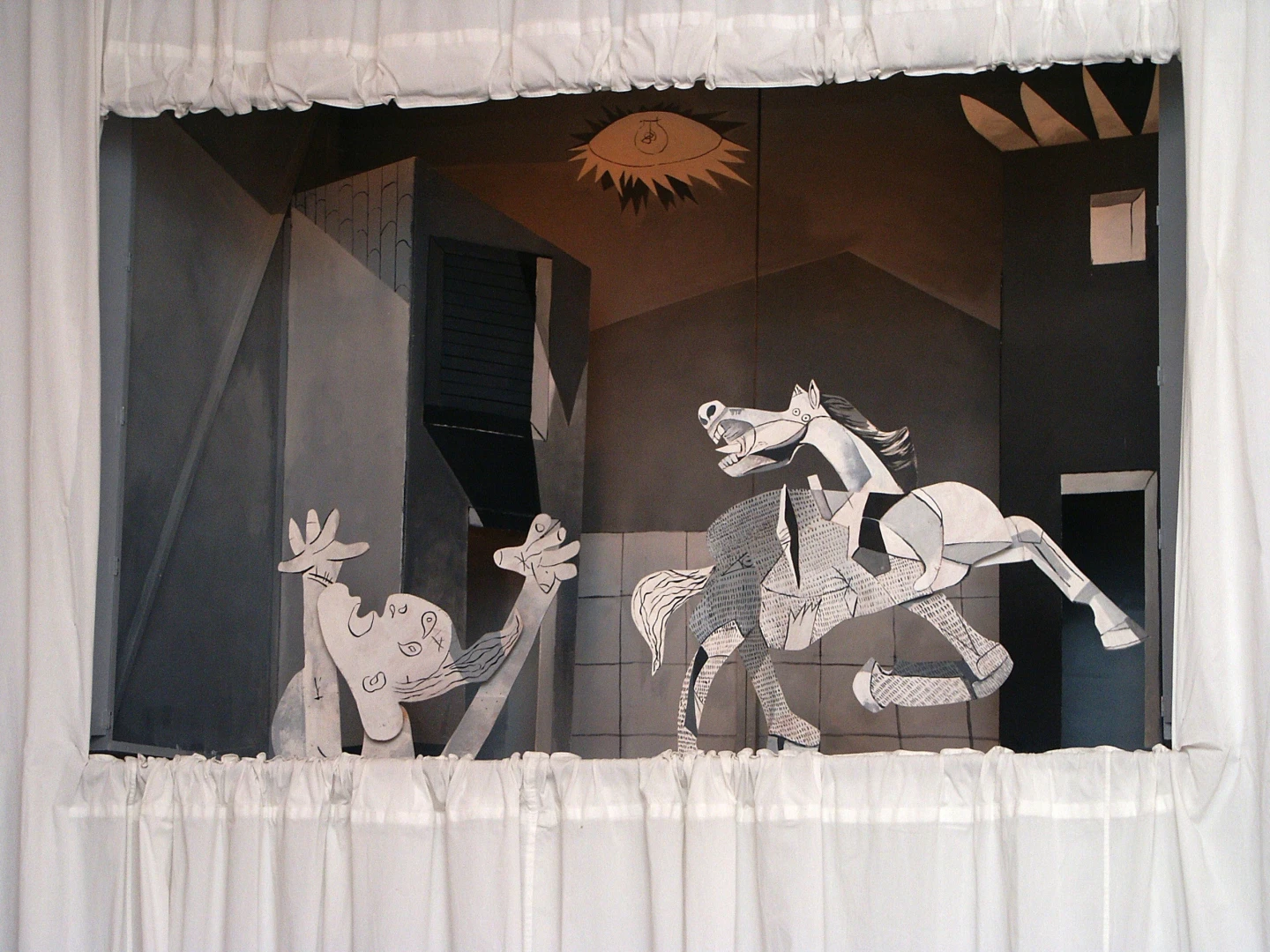 Representación de títeres posterior a la visita autónoma.