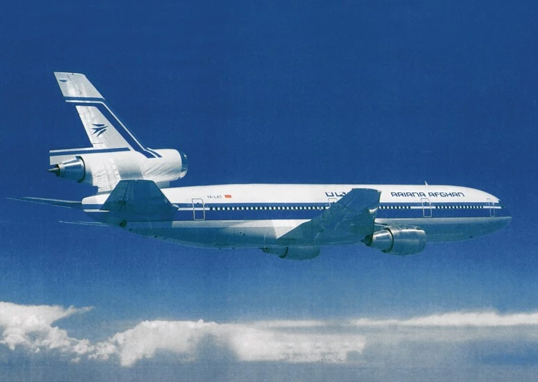 Marine Hugonnier. Ariana, 2001