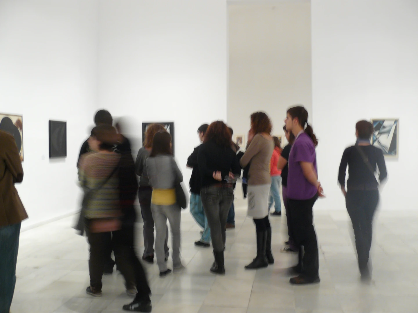 Grupo de profesores asistiendo a una sesión formativa. Museo Reina Sofía, 2009.