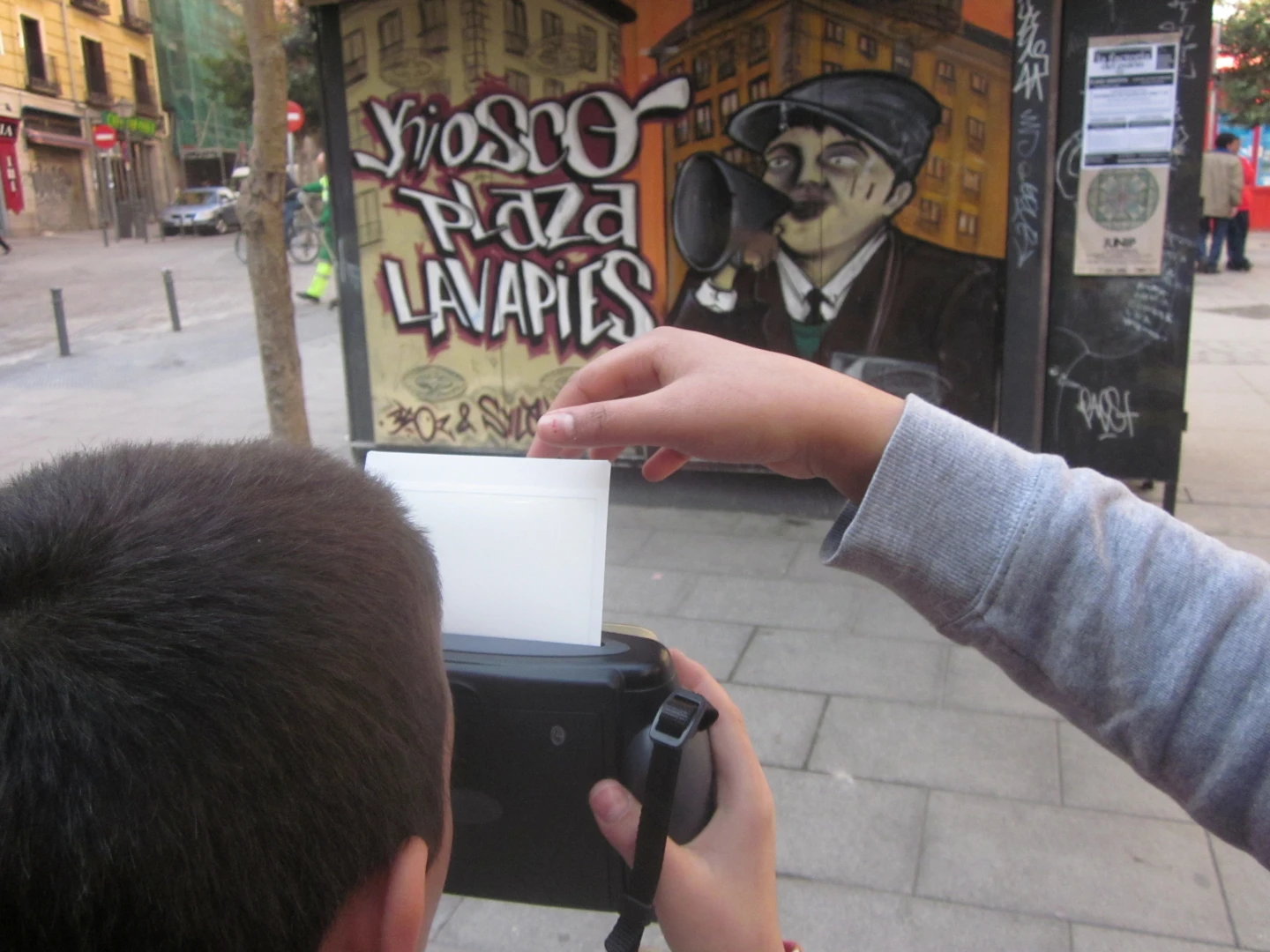 Un alumno capta instantáneas de Lavapiés, 2011.