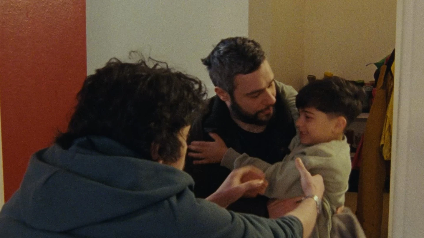 Basma al-Sharif, Morgenkreis [Círculo de la mañana], 2025, película