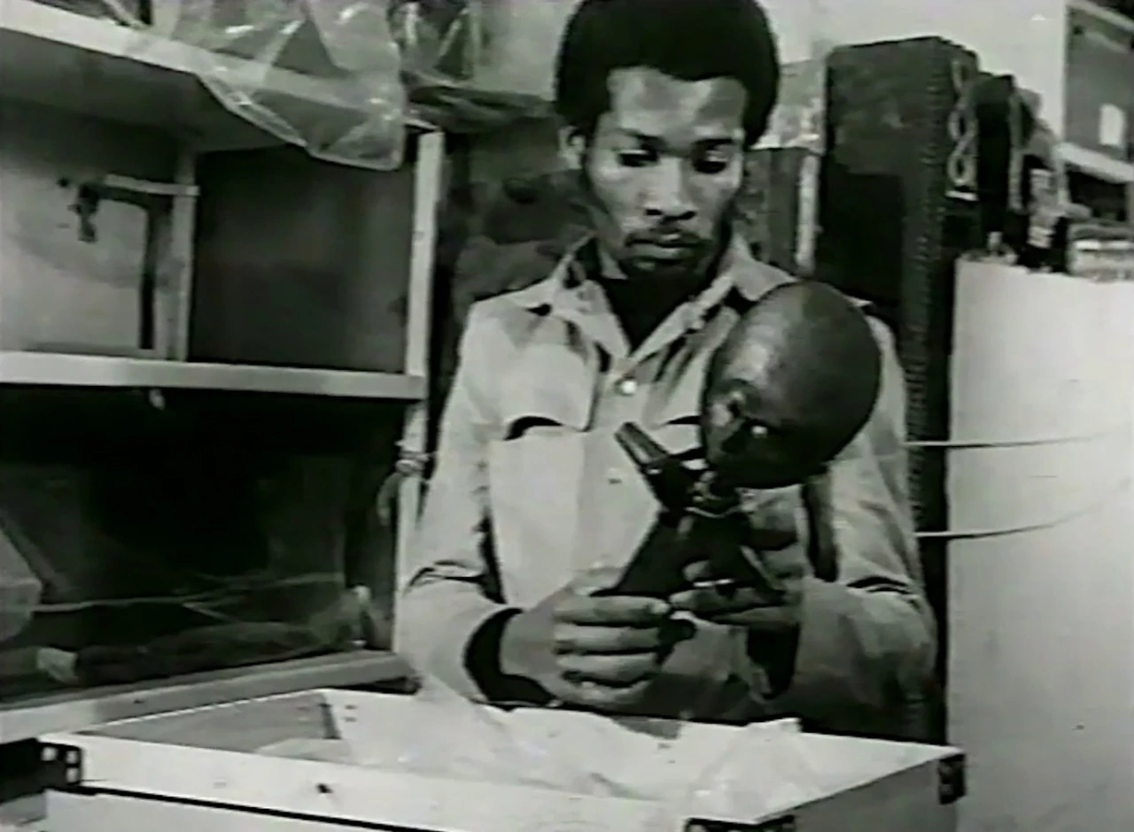 Kwate Nee-Owoo, You Hide Me [Me escondes], 1970, película