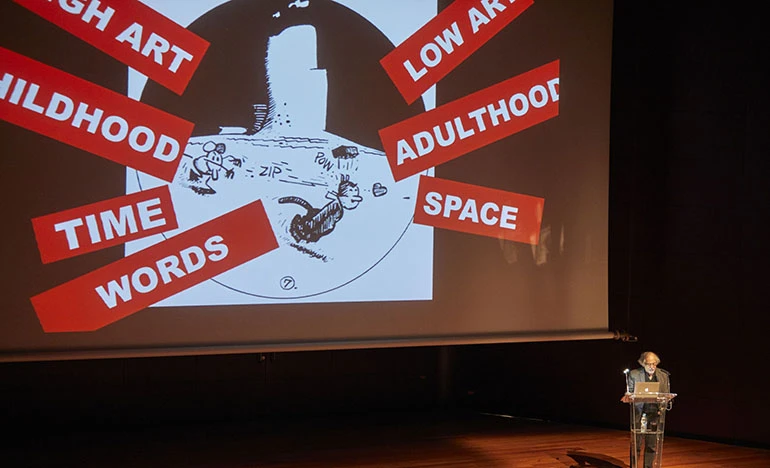 Art Spiegelman durante su conferencia Las palabras y las imágenes chocan: ¿Qué %@&*! pasó con los cómics?