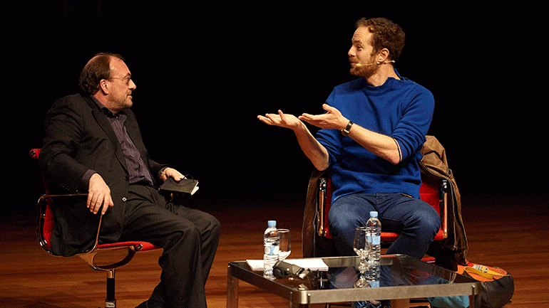 Encuentro con Boris Charmatz, en diálogo con João Fernandes en el Museo Reina Sofía, 2016. Fotografía: Joaquín Cortés/Román Lores © Museo Reina Sofía