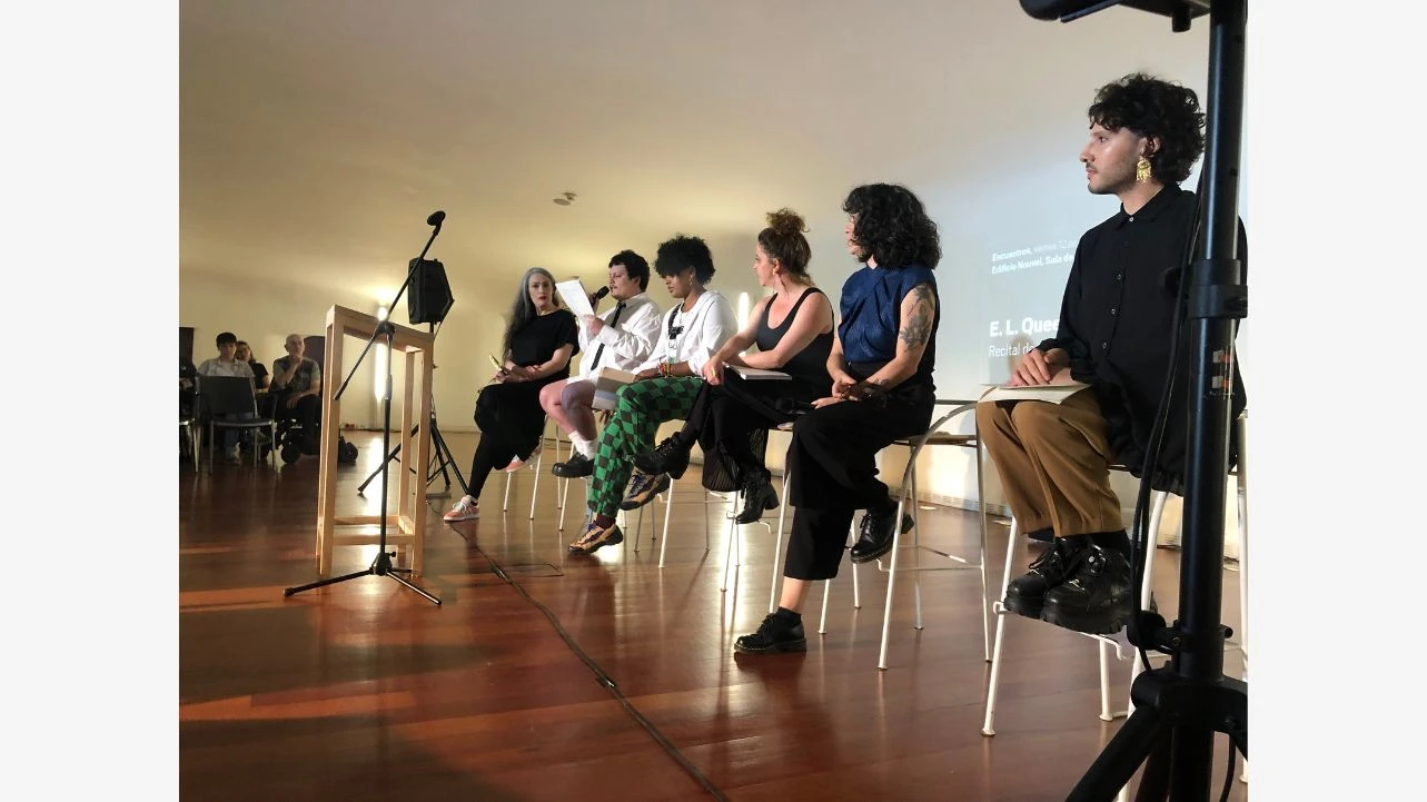 Recital de poesía torcida, E. L. Queer II. Segundo encuentro de Literatura Queer, Museo Reina Sofía, 2024. Fotografía: Sara Buraya Boned 