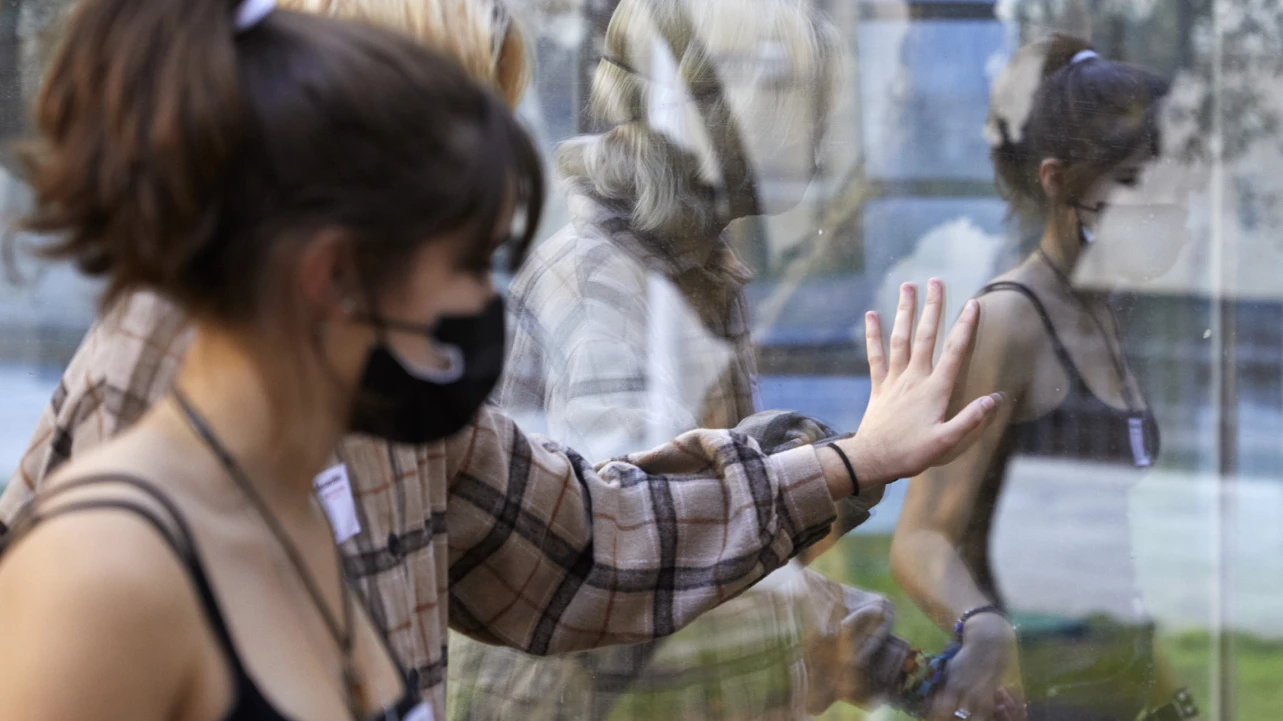 Sesión de la segunda convocatoria de la edición 2021 de equipo1517. Descaminha, ¿cómo escuchas el Museo? en el Museo Reina Sofía