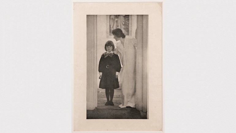 Gertrude Käsebier, Blessed Art Thou Among Women [Bendita tú eres entre todas las mujeres], 1899. Alfred Stieglitz Collection, 1933. The Metropolitan Museum of Art