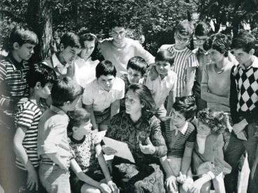 Xhanfise Keko en el set de Beni ecën vetë [Beni camina solo], ca. 1975. Cortesía de Skandal Production