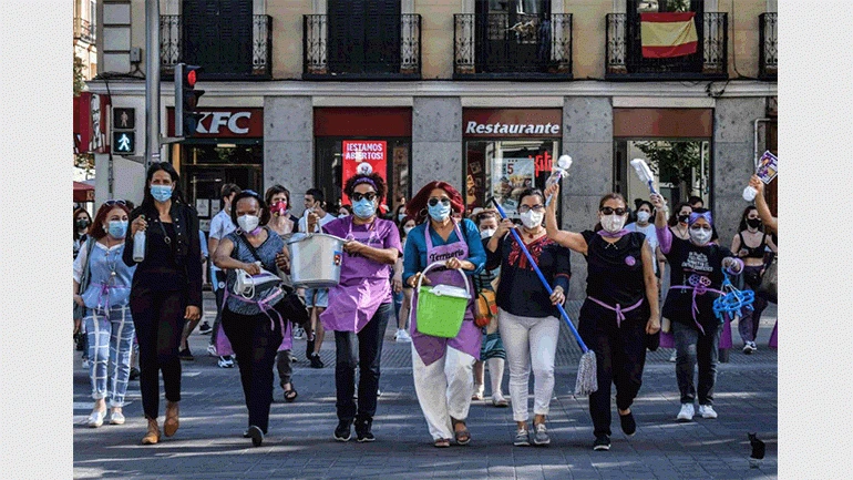 Ela Rabasco (Ela R que R), acción del colectivo Territorio Doméstico por la ratificación del Convenio 189 de la OIT, Madrid, 2020