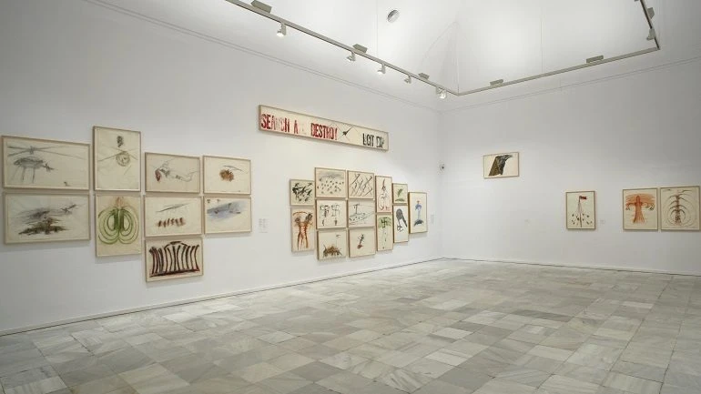 Vista de sala de la exposición Nancy Spero. Disidanzas, 2008