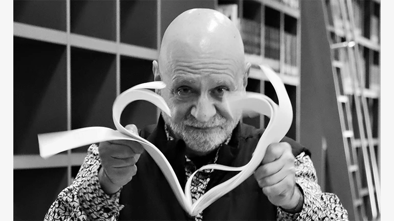 Retrato de Eduardo Scala, 2020. Fotografía: Reyes López Grande (Archivo Histórico Provincial de Ávila). Cortesía del artista