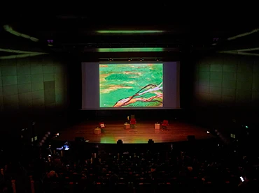 La Noche de las ideas. Cercanos, un planeta (en) vivo, 2021