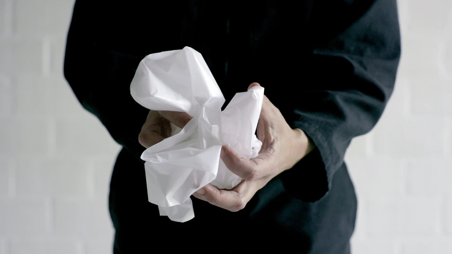 Olga de Soto, Paper Mirage, 2021. Fotografía: Vincent Pinckaers, 2021
