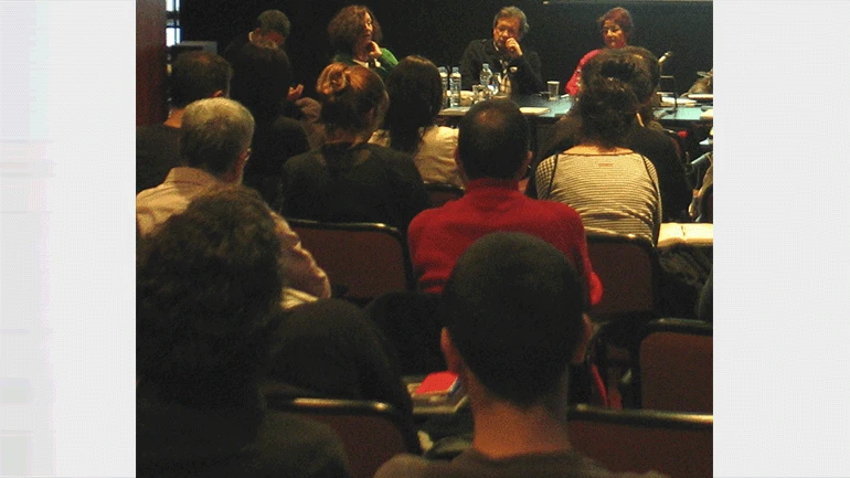 Crítica / Institución / Transformación