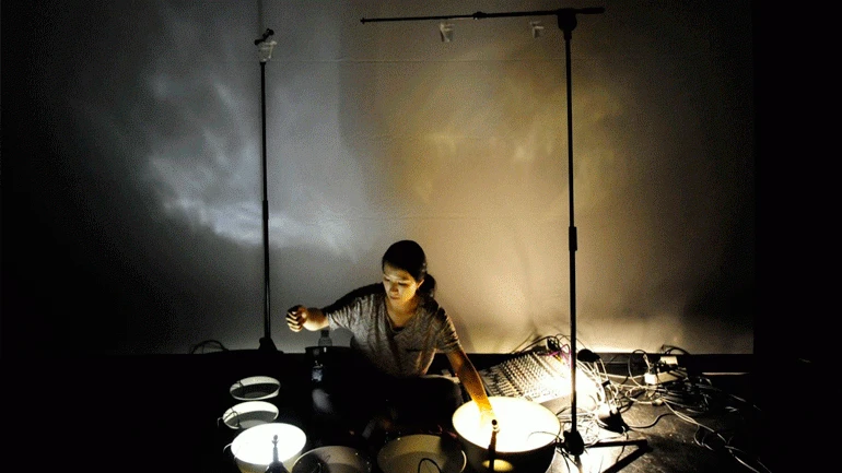 Concierto de Tomoko Sauvage en ERTZ#13. Bera, 2012. Fotografía: Asier Gogortza