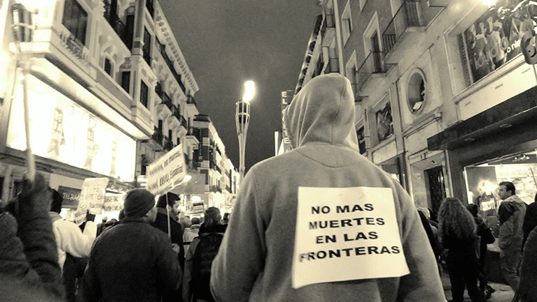 María Sierra Carretero (Carre), Red Interlavapiés, La tragedia de Tarajal, concentración en Puerta del Sol, Madrid, 2014