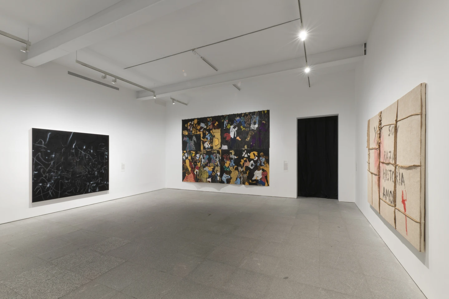 Vista de la Sala 20 «Lo Afro está en el centro». Fotografía: Roberto Ruiz