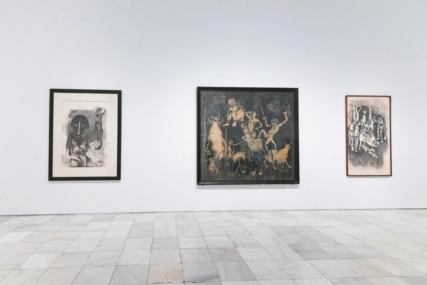 Vista de la sala Sala 205.08. La historia no se repite, pero rima. Dumile Feni: Guernica africano. Colección Museo Reina Sofía