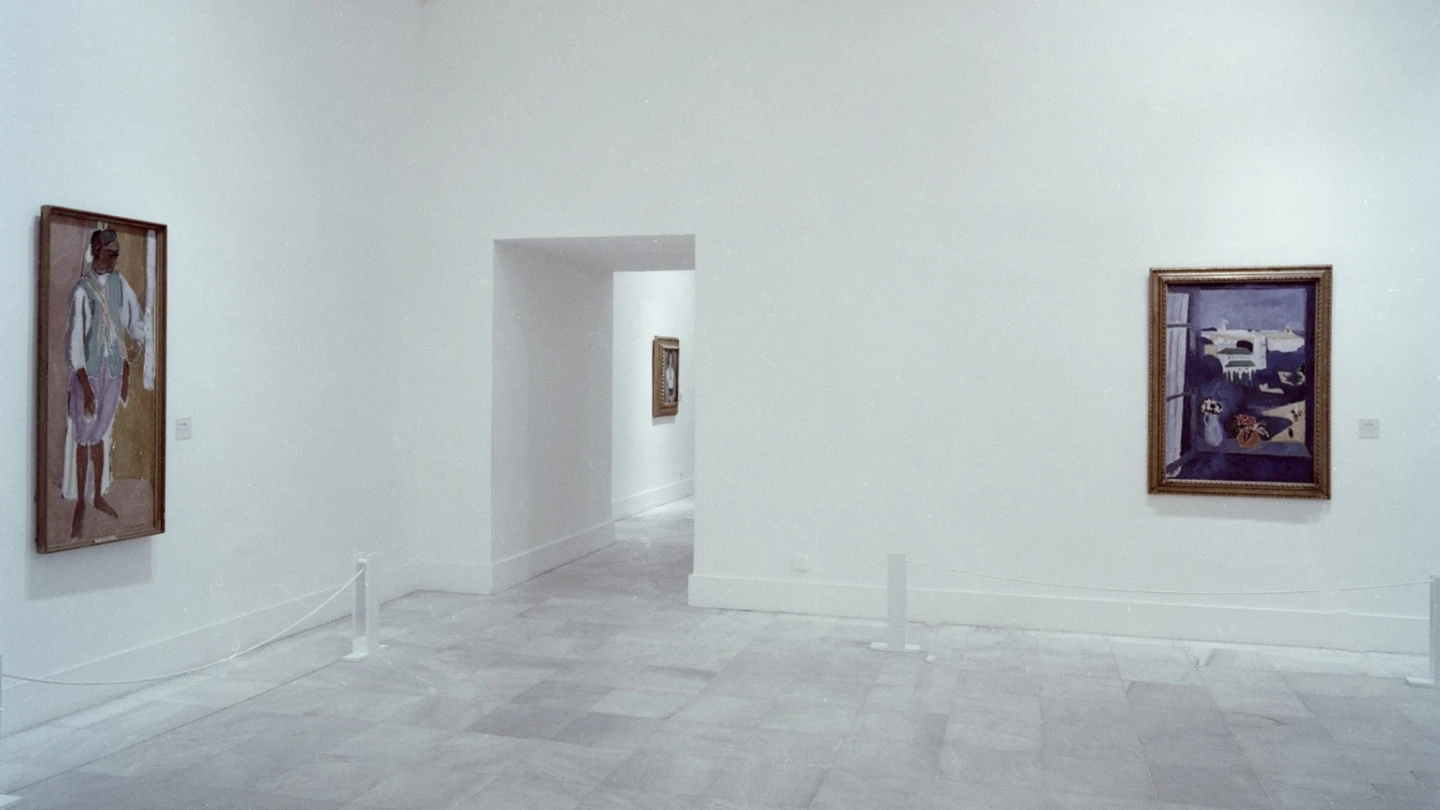 Vista de sala de la exposición. Henri Matisse. Pinturas y dibujos de los museos Pushkin de Moscú y el Ermitage de Leningrado, 1988