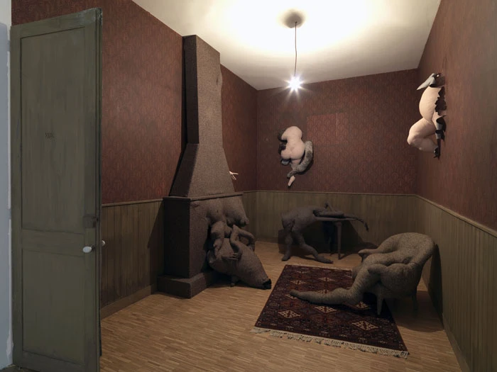 Dorothea Tanning, Chambre 202, Hôtel du Pavot, (Habitación 202, Hôtel du Pavot), 1970. Instalación, 340,5 x 310 x 470 cm. Musée national d'art moderne - Centre Georges Pompidou, Paris. © Centre Pompidou, MNAM-CCI, Dist. RMN-Grand Palais / Georges Meguerditchian © VEGAP, Madrid, 2013