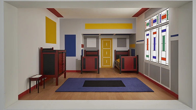 Vista de la exposición Mondrian y De Stijl, 2020