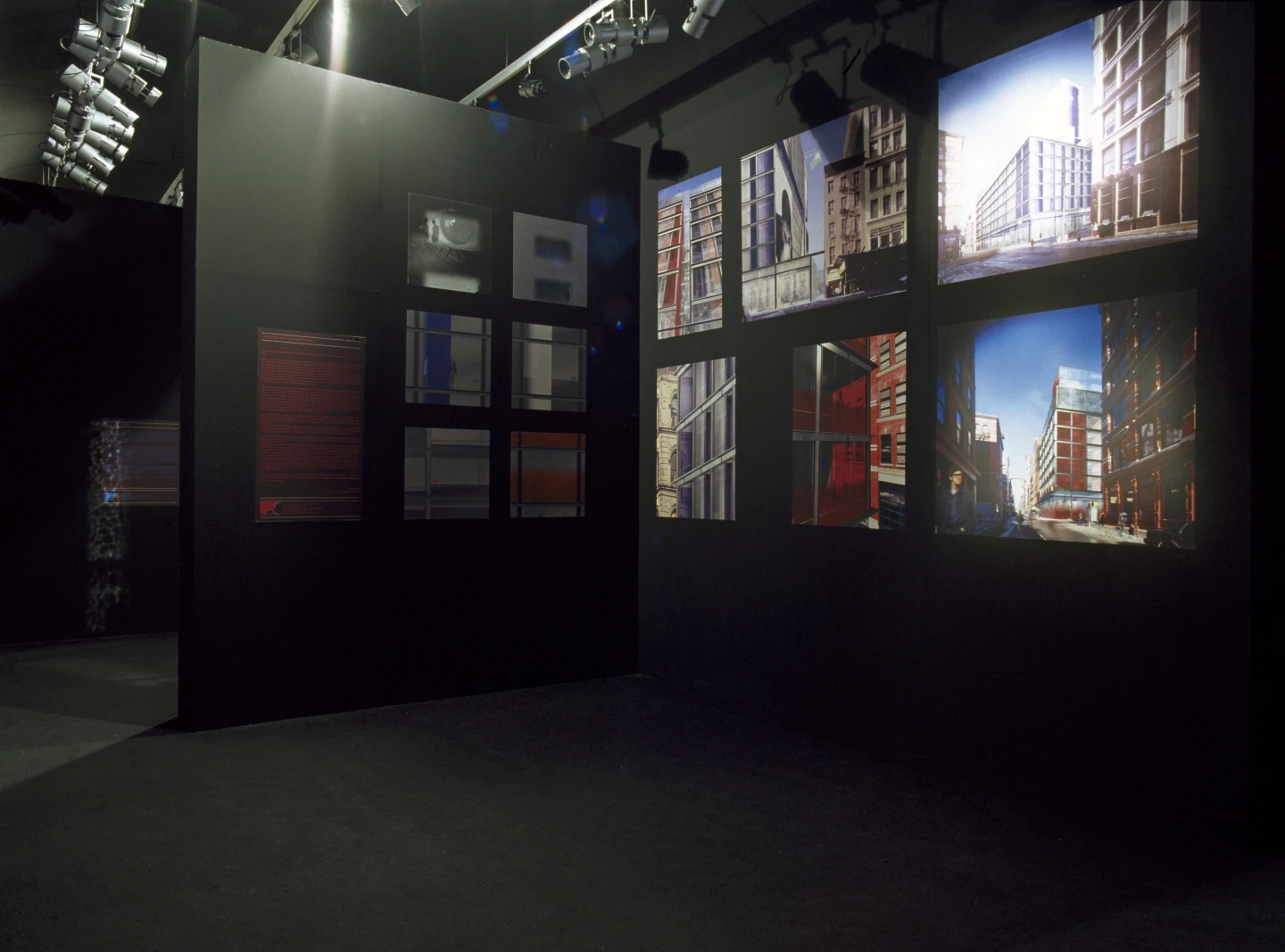 Vista de sala de la exposición. Jean Nouvel, 2002