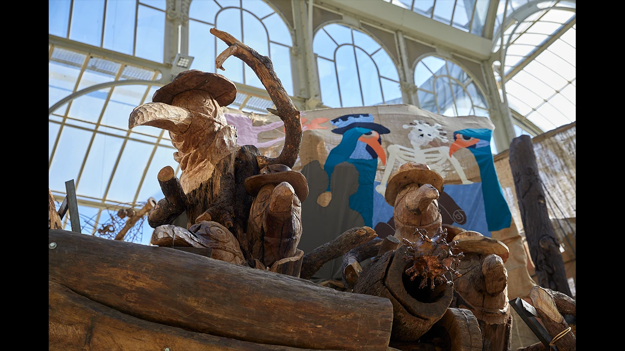 Vista de la exposición Kidlat Tahimik. Magallanes, Marilyn, Mickey y fray Dámaso. 500 años de conquistadores RockStars, 2021