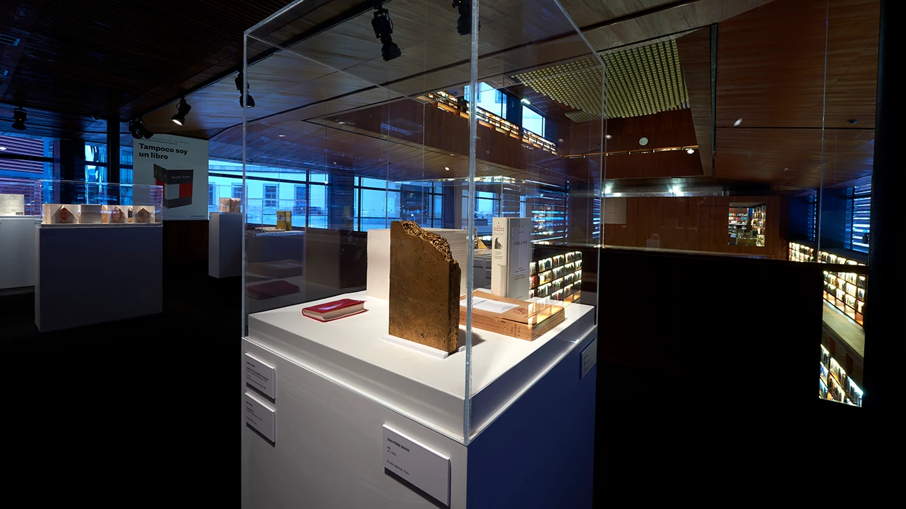 Vista de la exposición Tampoco soy un libro. Museo Nacional Centro de Arte Reina Sofía, 2016