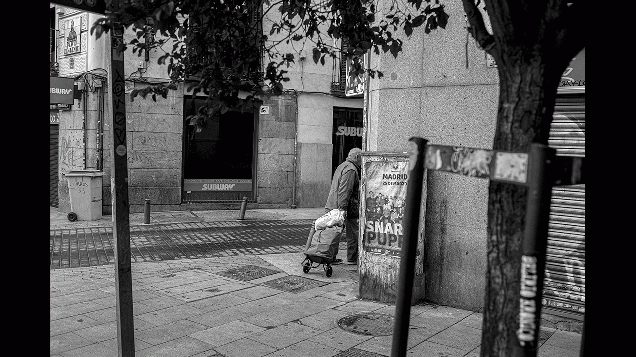 Clemente Bernad. Serie Ante el umbral, Madrid, 2020