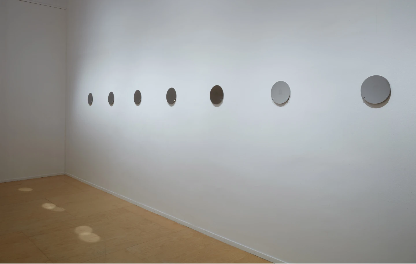 Vista de la exposición «En el aire conmovido...» Museo Reina Sofía, 2024