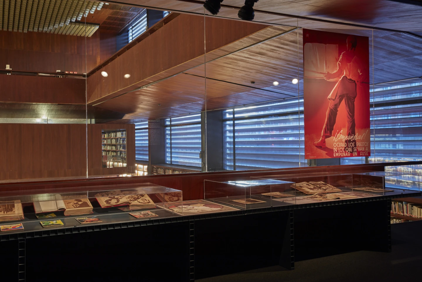 Vista de la exposición Ritmos. Imágenes de trabajo femenino. Museo Reina Sofía, 2025