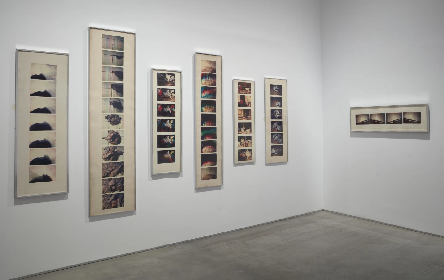 Vista de la exposición Marisa González. Un modo de hacer generativo. Museo Reina Sofía, 2025 