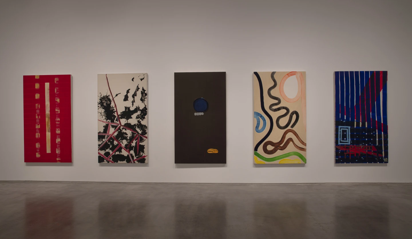 Vista de la exposición Juan Uslé. Ese barco en la montaña