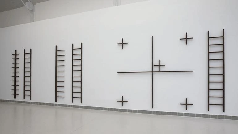 Vista de la sala de la exposición. Cildo Meireles, 2013