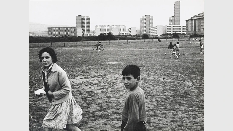 Gonzalo Juanes. Gijón en mayo (Gijón in May), 1960. Silver dry plate on paper. Museo Nacional Centro de Arte Reina Sofía. Donation by the Autric-Tamayo family, 2018. Madrid