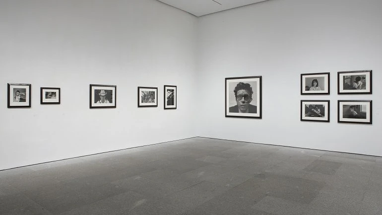 Vista de sala de la exposición. Alberto García-Alix. De donde no se vuelve, 2008