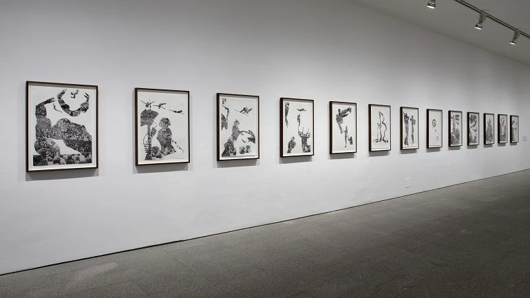 Vista de sala de la exposición. Asier Mendizabal, 2011