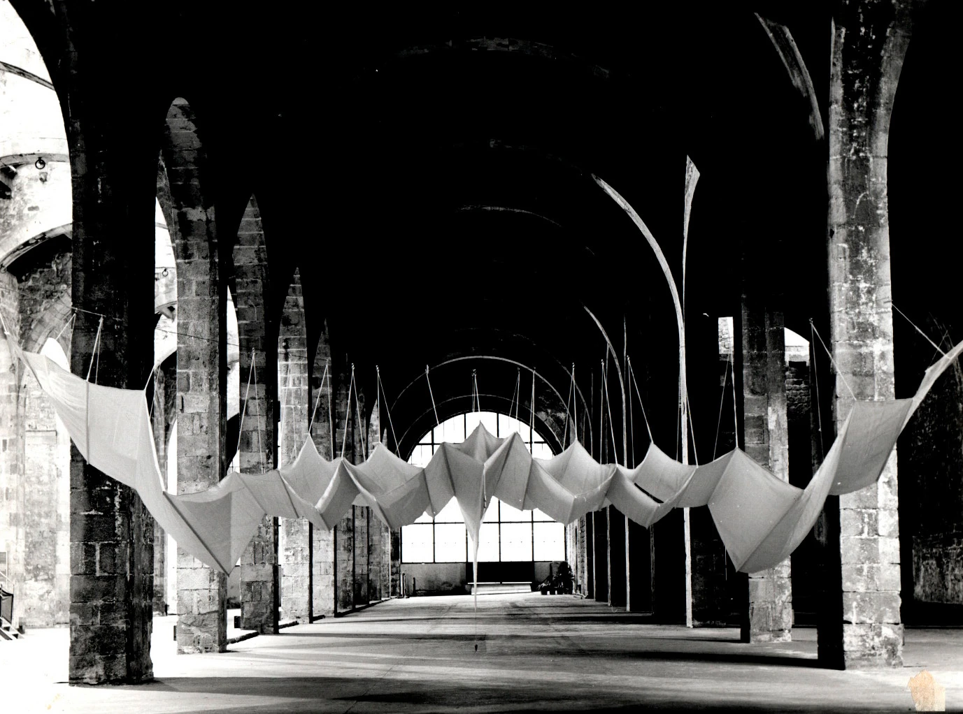 Aurèlia Muñoz, Ocell-estel B2, 1982. Colección MACBA. Depósito de la Generalitat de Cataluña. Colección Nacional de Arte de Postguerra y segundas vanguardias. Fotografía: Josep Gri Espinagosa. © Herederos de Aurèlia Muñoz. Agradecimiento: MACBA Museu d’Art Contemporani de Barcelona 