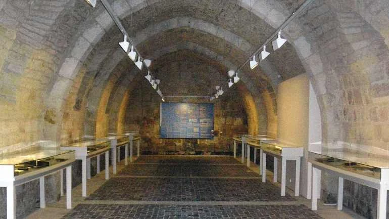 Vista de sala de la exposición. Miguel Ángel Blanco. Musgo Negro, 2006