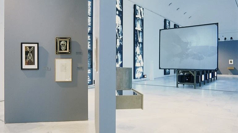 Vista de sala de la exposición. ¿Buñuel! La mirada del siglo, 1996
